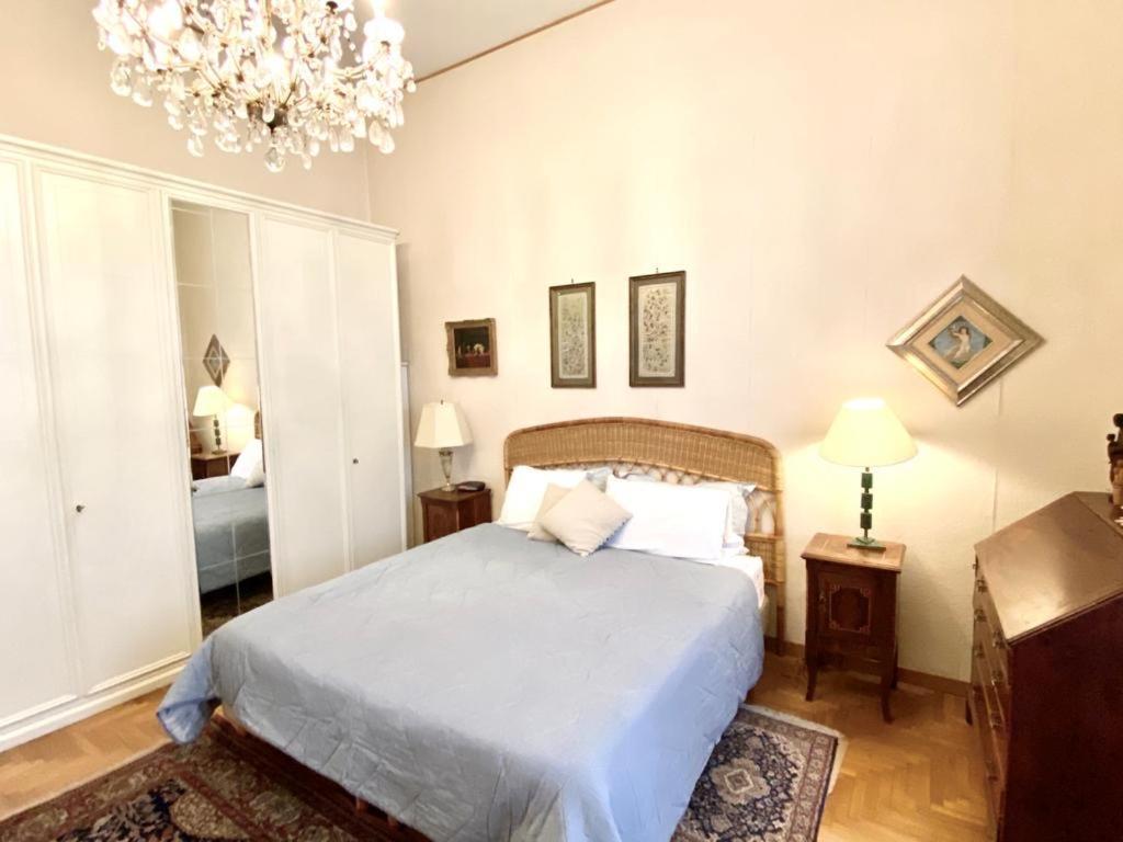 Traditional Style In The City Center Roma Exterior foto
