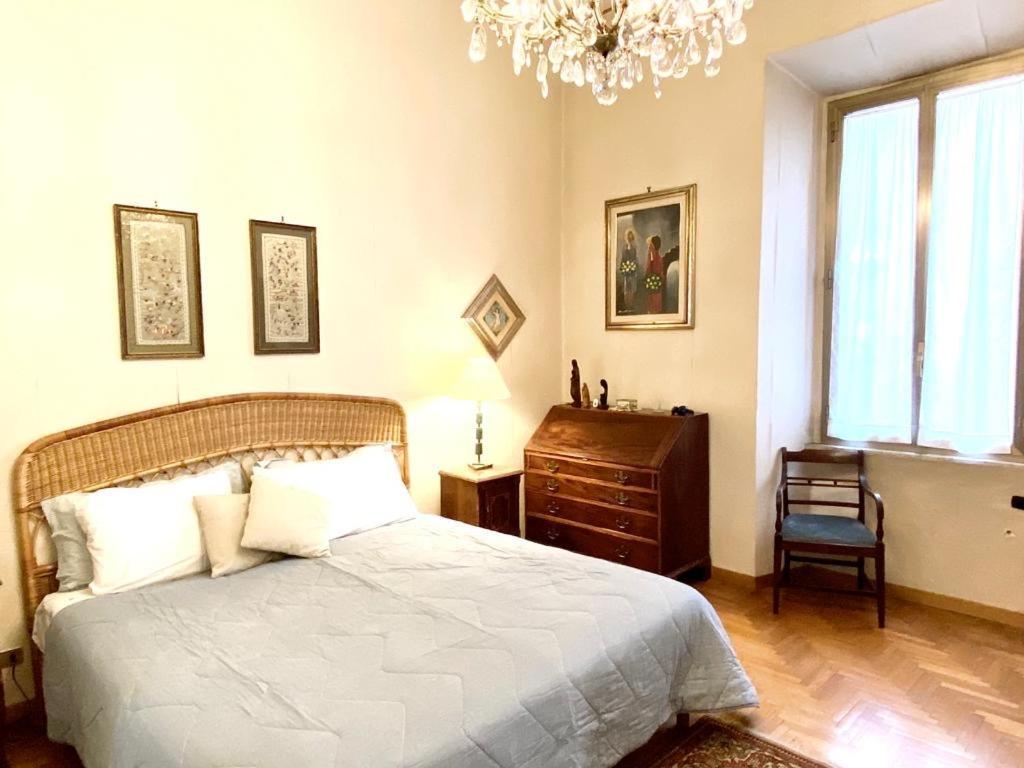 Traditional Style In The City Center Roma Exterior foto